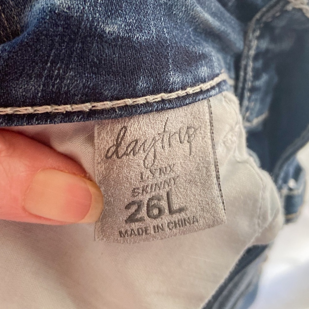 DayTrip Lynx long length women’s skinny jeans - Picture 12 of 12